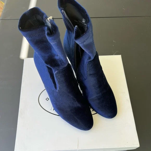 Steve Madden | Shoes | Steve Madden Navy Blue Velvet Ankle  display picture 3
